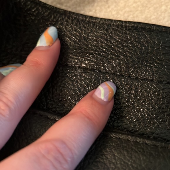 Michael Korda Raven Black Bag - Picture 7 of 10